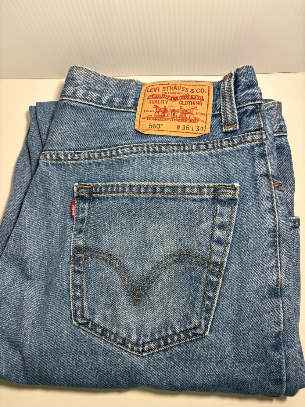 Levi's 560 Relaxed Fit Men's Jeans